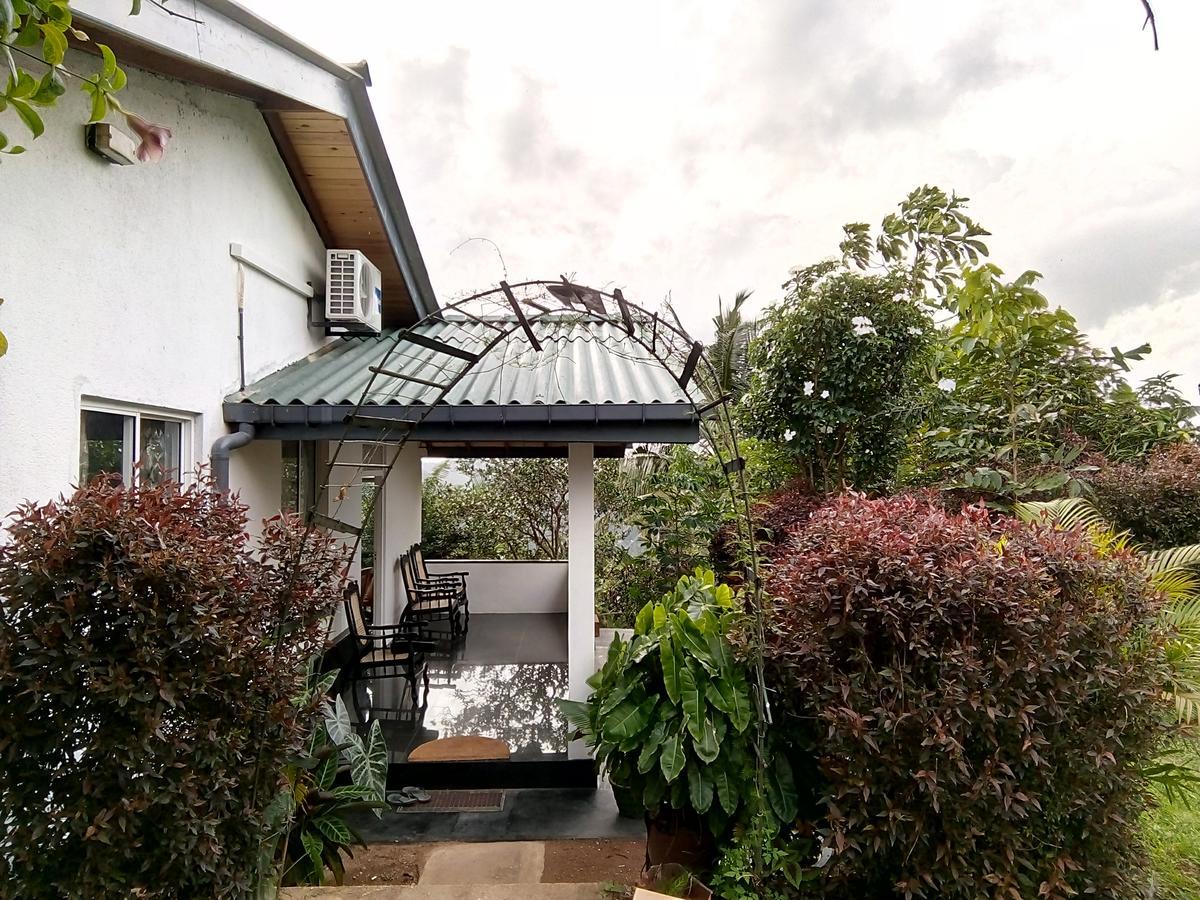Primrose Hill Holiday Bunglow Канді Екстер'єр фото