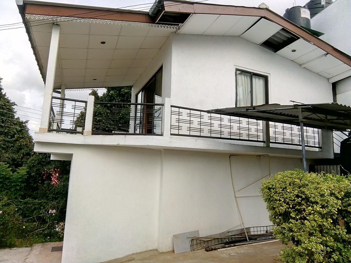 Primrose Hill Holiday Bunglow Канді Екстер'єр фото