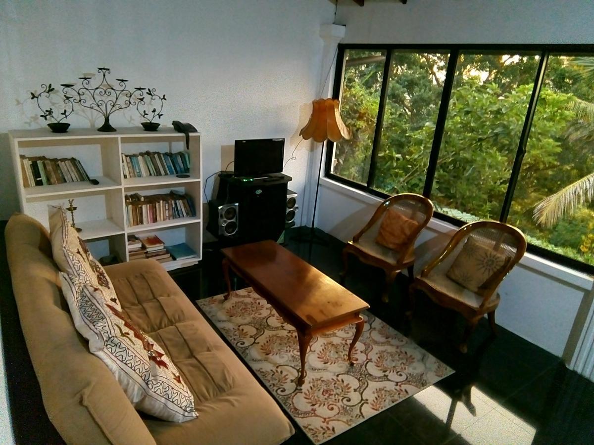 Primrose Hill Holiday Bunglow Канді Екстер'єр фото